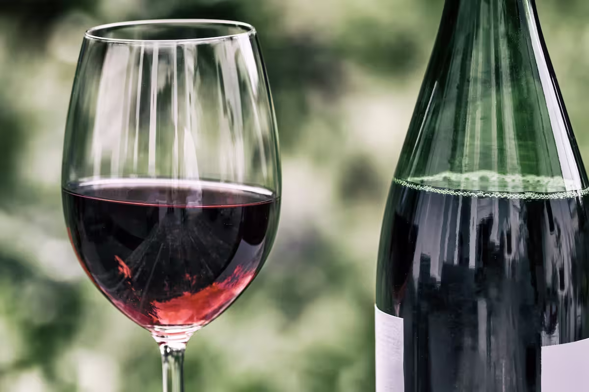 ワインのラベルの真実:「亜硫酸塩(酸化防止剤)」は体に悪いのか?
